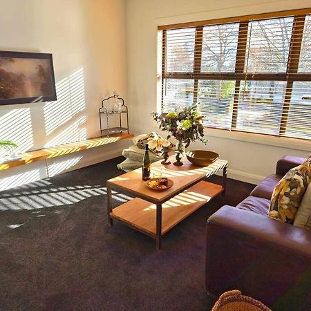 Apartment 2 - Haddin Court - Stunning Executive Blenheim Exteriör bild