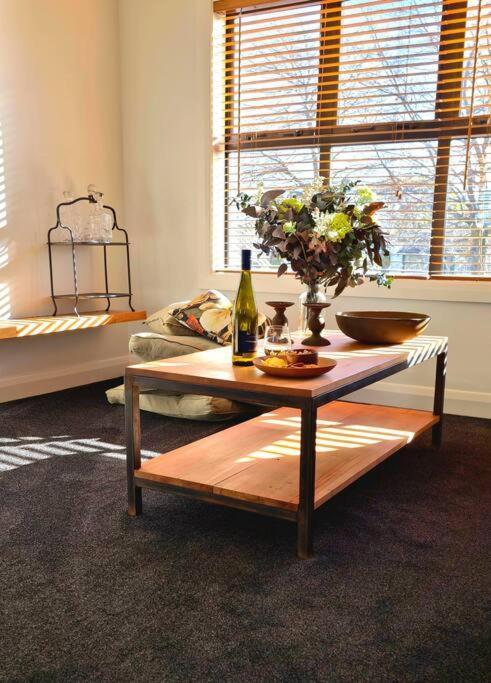 Apartment 2 - Haddin Court - Stunning Executive Blenheim Exteriör bild
