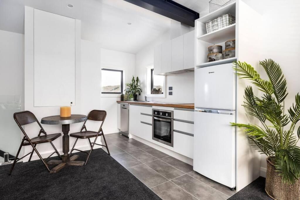 Apartment 2 - Haddin Court - Stunning Executive Blenheim Exteriör bild