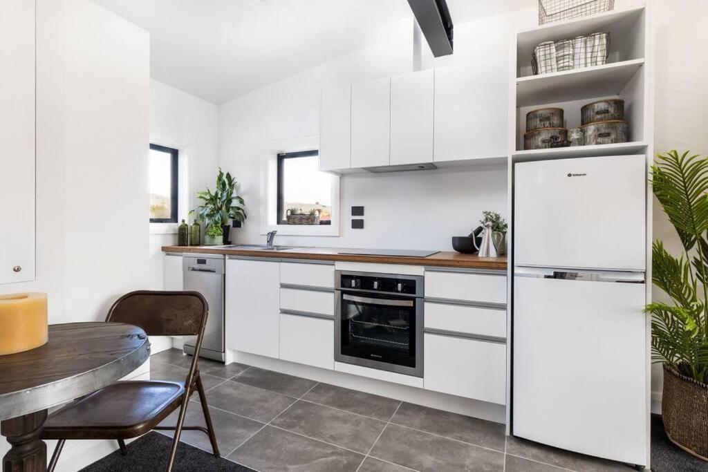 Apartment 2 - Haddin Court - Stunning Executive Blenheim Exteriör bild